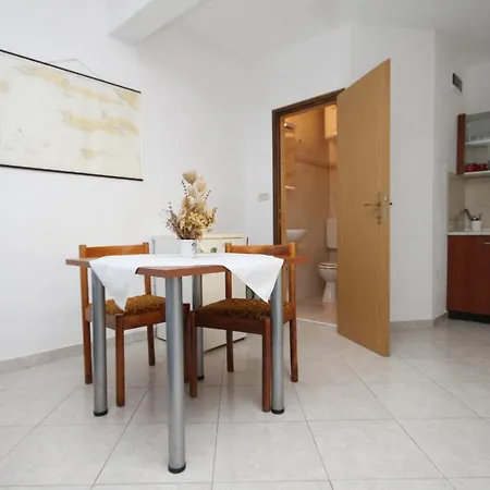 Διαμέρισμα By The Sea Brna, Korcula - 9149 *